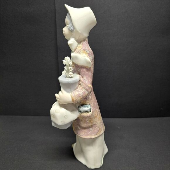 Vintage Ingles Valencia Spain Lady Veterinarian Porcelain Figurine with Cat - Picture 4 of 8
